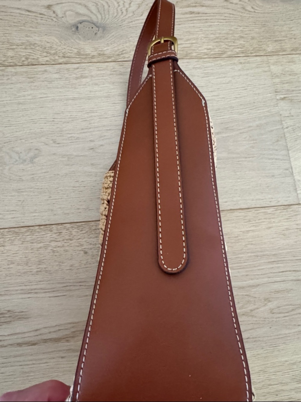 Mango Beige Woven Shoulder Bag w/Brown Leather Handle.Zipper & magnetic closure. - Picture 3 of 13